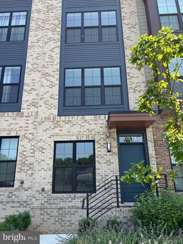 7373 ARLINGTON BLVD, Falls Church, VA 22042