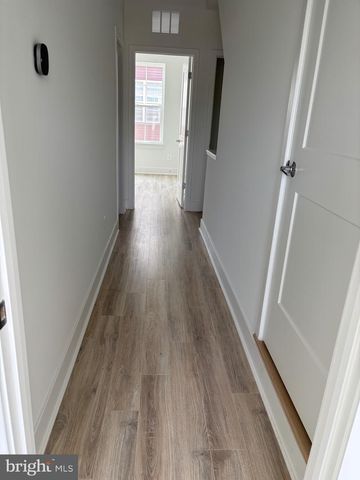 7373 ARLINGTON BLVD, Falls Church, VA 22042