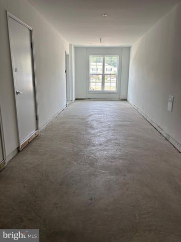 7373 ARLINGTON BLVD, Falls Church, VA 22042