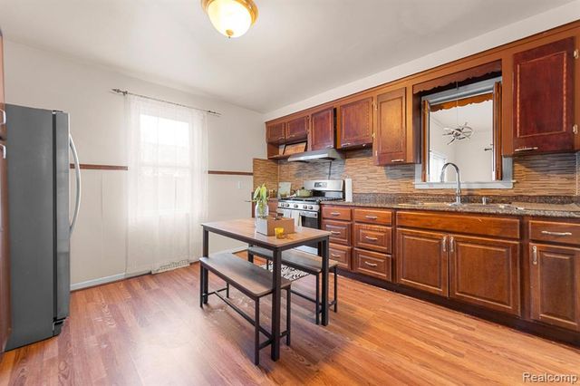 29288 Park Stre 29288 Park Street, Sterling Heights, MI 48066