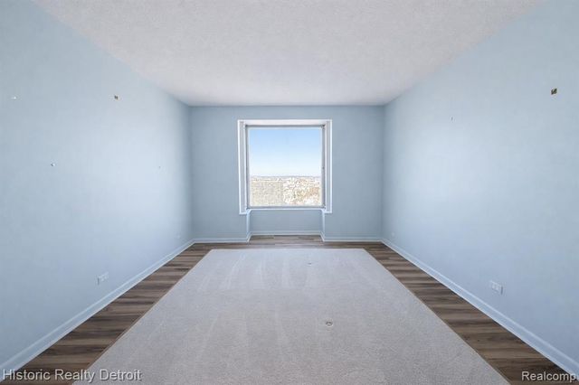 1300 E Lafayette 2407, Detroit, MI 48207