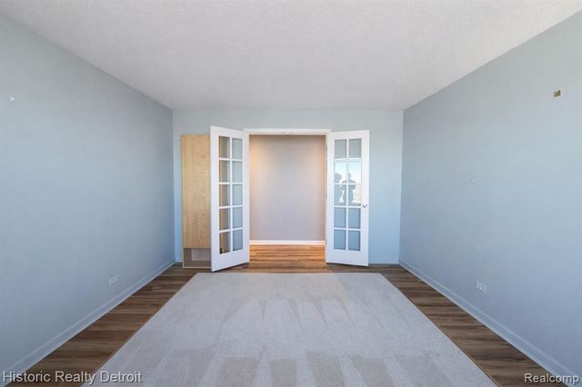 1300 E Lafayette 2407, Detroit, MI 48207