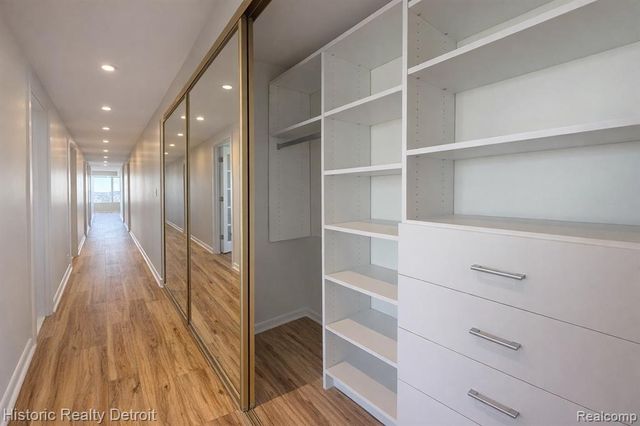 1300 E Lafayette 2407, Detroit, MI 48207