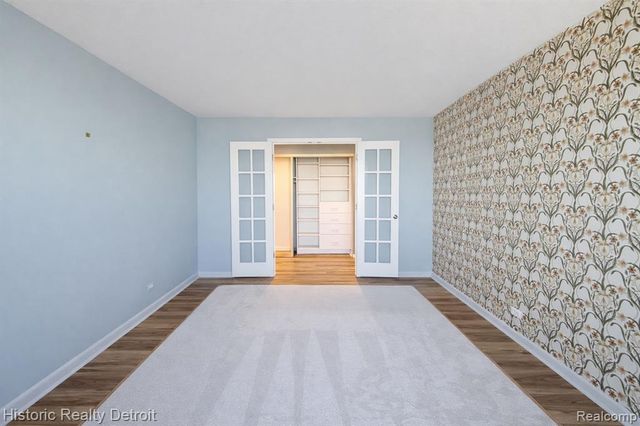 1300 E Lafayette 2407, Detroit, MI 48207