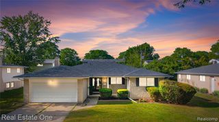 29540 Sharon Lane, Southfield, MI 48076