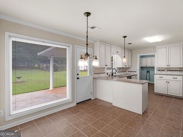 794 Daileys Creek Drive, Mcdonough, GA 30253