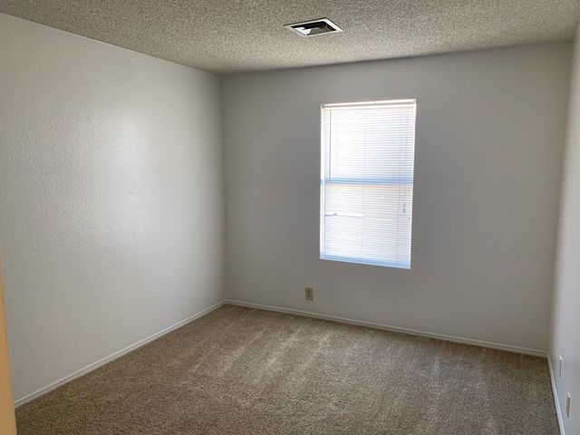 8135 W Krall Street, Glendale, AZ 85303