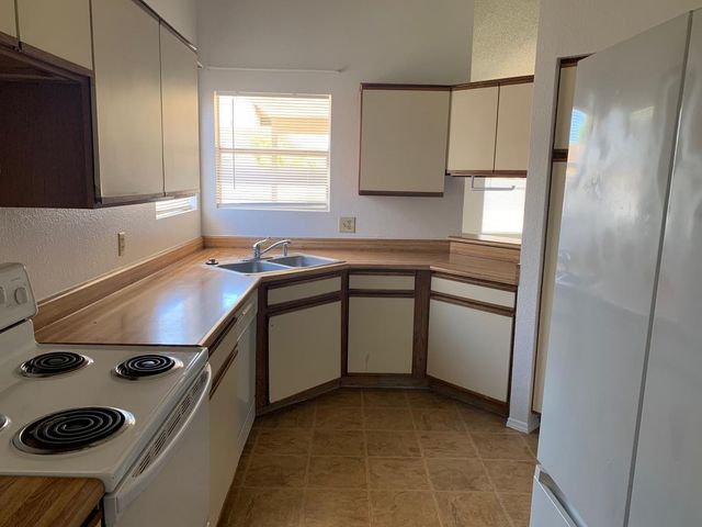 8135 W Krall Street, Glendale, AZ 85303