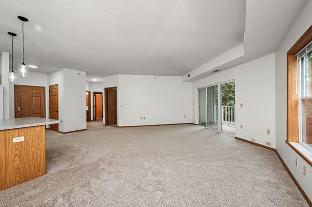 5650 Boone Avenue N 120, New Hope, MN 55428