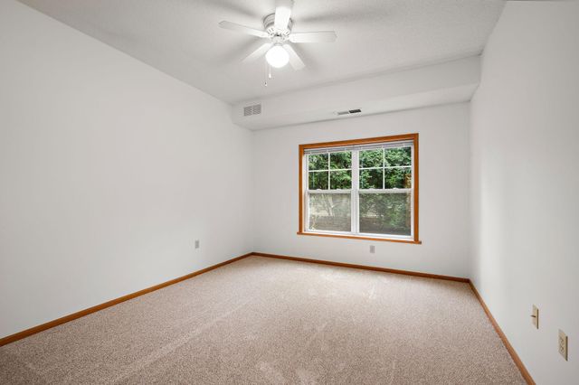 5650 Boone Avenue N 120, New Hope, MN 55428