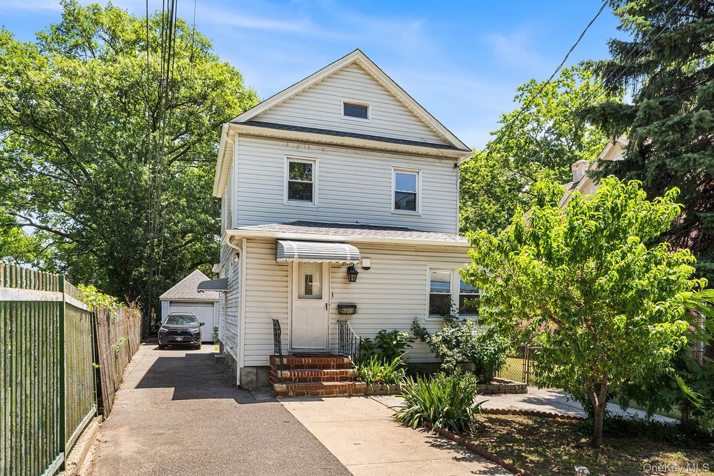 6005 168th Street, Fresh Meadows, NY 11365