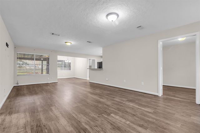 2610 Mockingbird Lane, New Caney, TX 77357