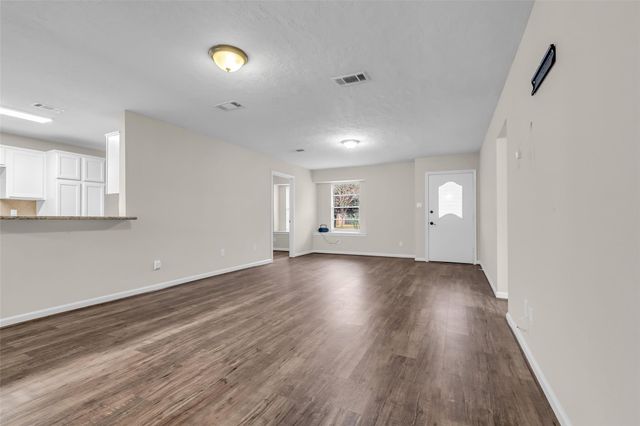 2610 Mockingbird Lane, New Caney, TX 77357