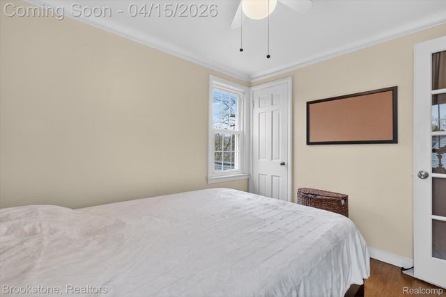 1802 W Farnum Avenue, Royal Oak, MI 48067