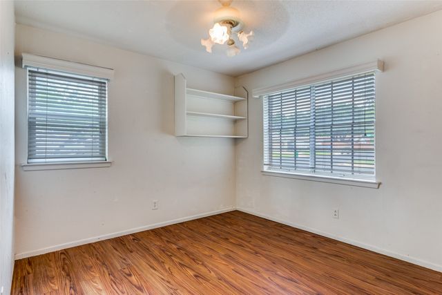 209 Teeter Drive, Crowley, TX 76036