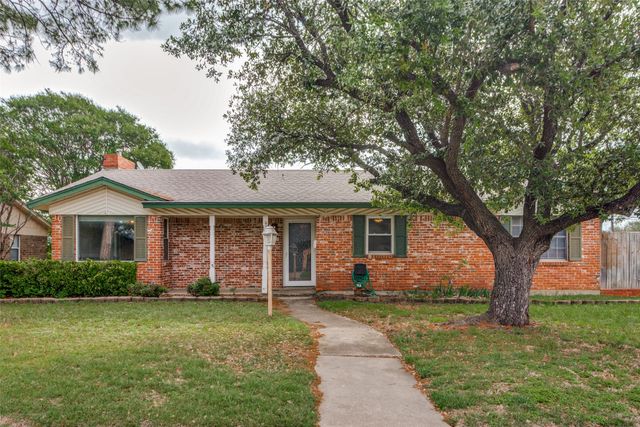 209 Teeter Drive, Crowley, TX 76036