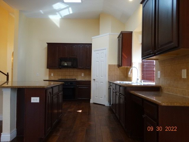 9975 Red Cedar Drive, Frisco, TX 75035