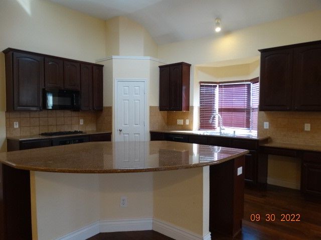 9975 Red Cedar Drive, Frisco, TX 75035