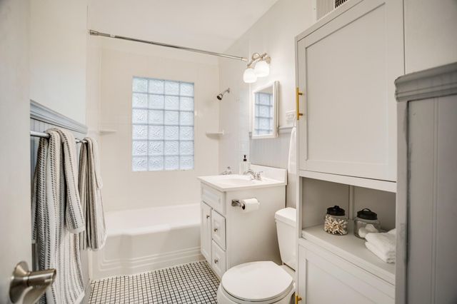 5657 Humboldt Avenue S, Minneapolis, MN 55419