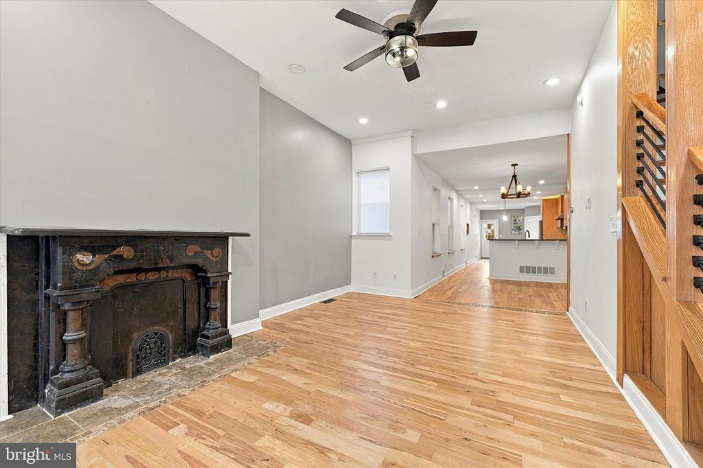 1233 S 15TH ST, PHILADELPHIA, PA 19146 — photo 4