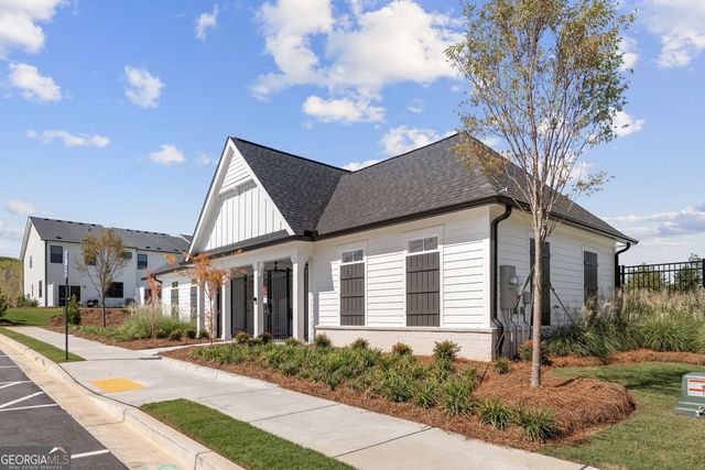 7356 Mulberry Trace Lane, Flowery Branch, GA 30542