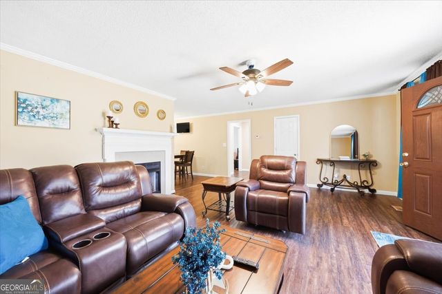 1251 Forsyth Landing Drive, Forsyth, GA 31029