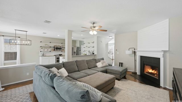 4520 Ridge Peak, Schertz, TX 78154