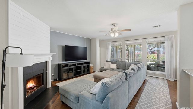 4520 Ridge Peak, Schertz, TX 78154