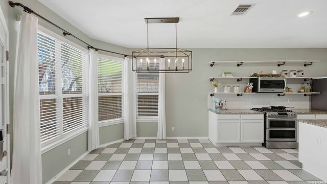 4520 Ridge Peak, Schertz, TX 78154