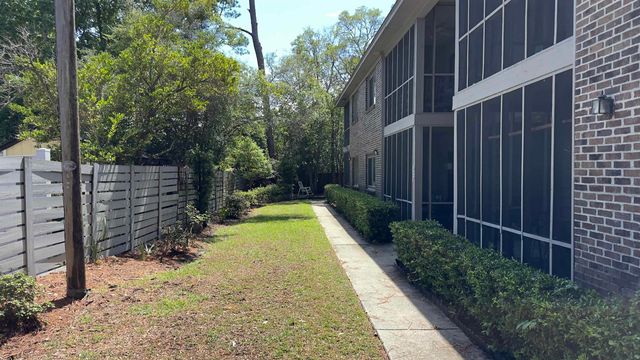 513 38th Ave N Apt 103, Myrtle Beach, SC 29577