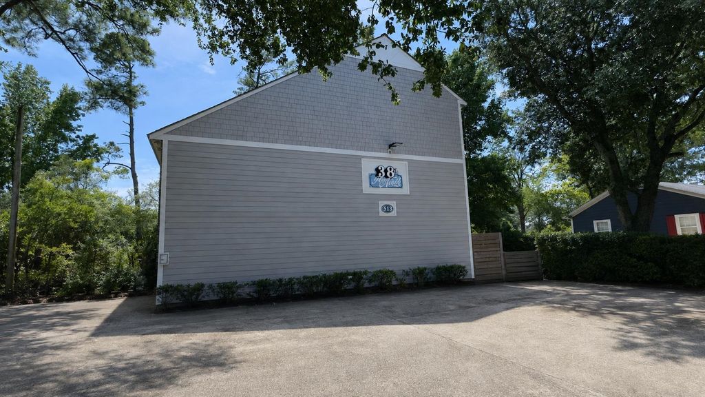 513 38th Ave N Apt 103, Myrtle Beach, SC 29577