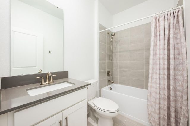 1874 FLOURISH AVENUE, Kissimmee, FL 34744