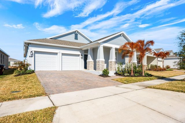 1874 FLOURISH AVENUE, Kissimmee, FL 34744