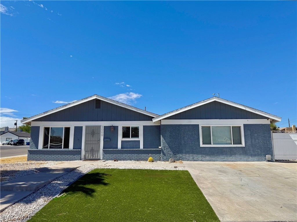 3000 LIBERTY Circle, Las Vegas, NV 89121 — exterior