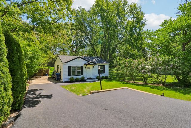 37073 N Antonio Avenue, Lake Villa, IL 60046