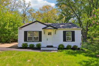 37073 N Antonio Avenue, Lake Villa, IL 60046