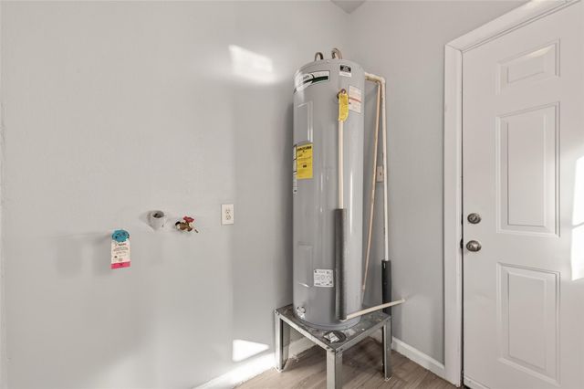 8211 Parnell Street, Houston, TX 77051