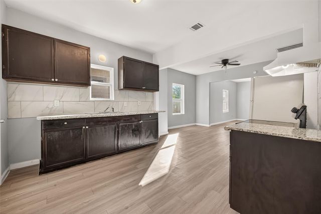 8211 Parnell Street, Houston, TX 77051