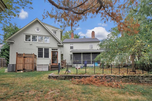 160 Hillspoint Road, Westport, CT 06880