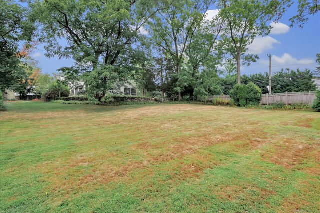 160 Hillspoint Road, Westport, CT 06880