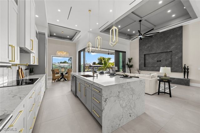 5333 Majestic CT, Cape Coral, FL 33904