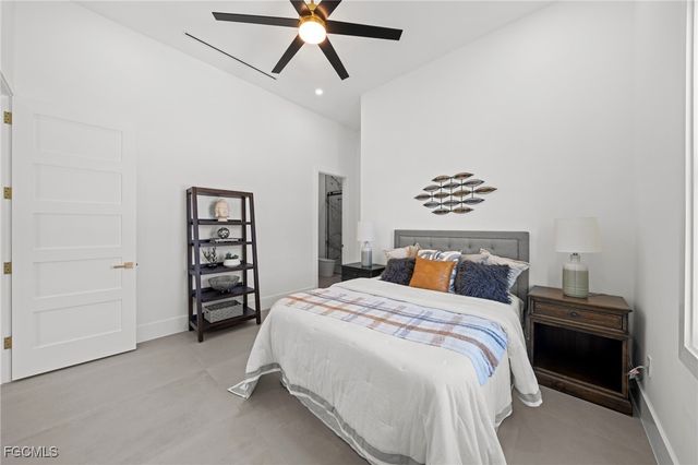 5333 Majestic CT, Cape Coral, FL 33904