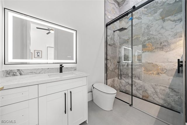 5333 Majestic CT, Cape Coral, FL 33904