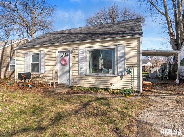 2277 E Converse Avenue, Grandview, IL 62702