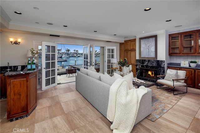 339 Via Lido Soud, Newport Beach, CA 92663