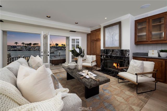 339 Via Lido Soud, Newport Beach, CA 92663