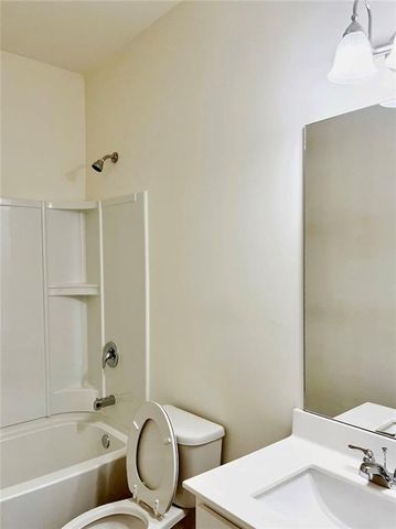 89 Bentwater Way, Hoschton, GA 30548