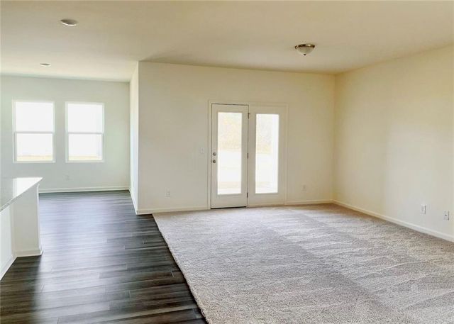 89 Bentwater Way, Hoschton, GA 30548