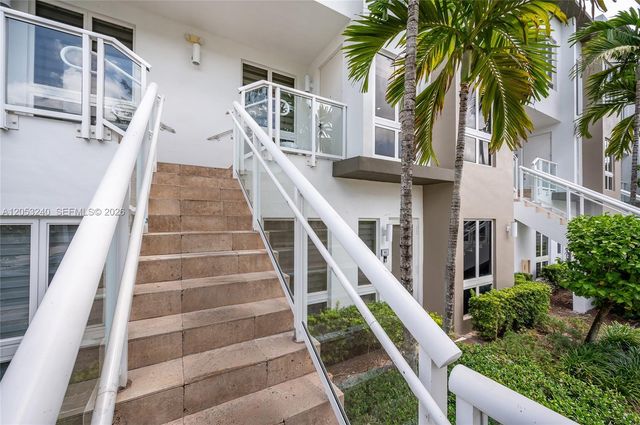 10265 NW 63rd Ter 204, Doral, FL 33178