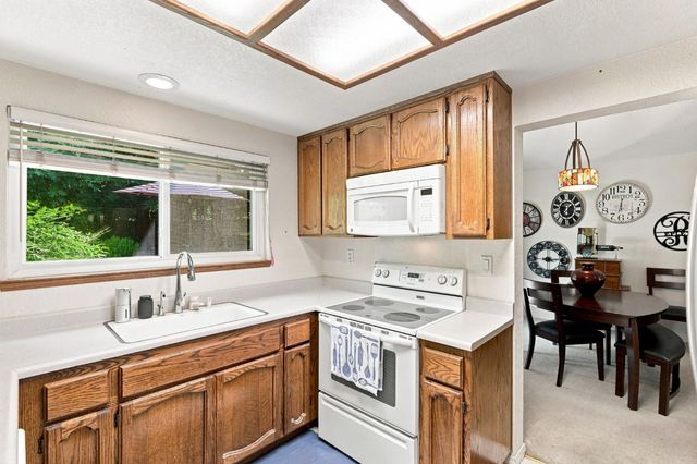 2535 Mossy Oaks Ct, Rancho Cordova, CA 95670
